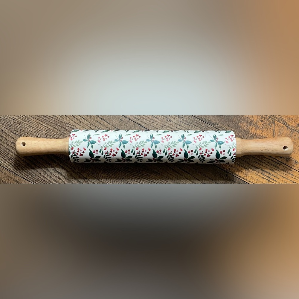 CWC Ponitsetta Bakeware Holiday Rolling Pin